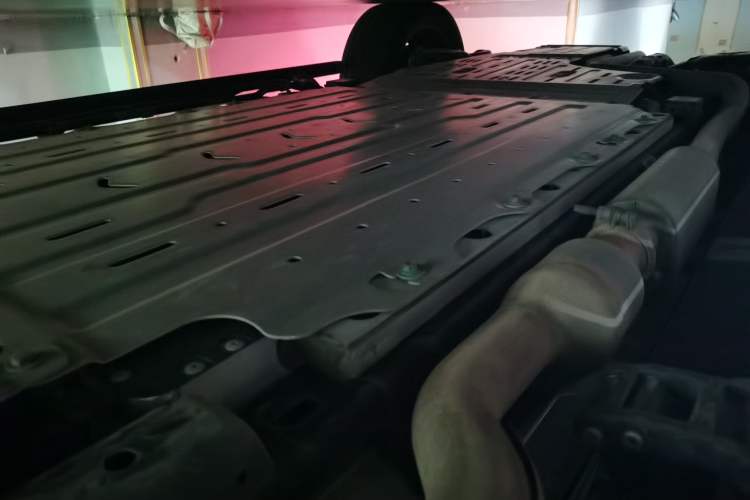 Used Yangwang U8 2023 Luxury Edition Chassis Front Right