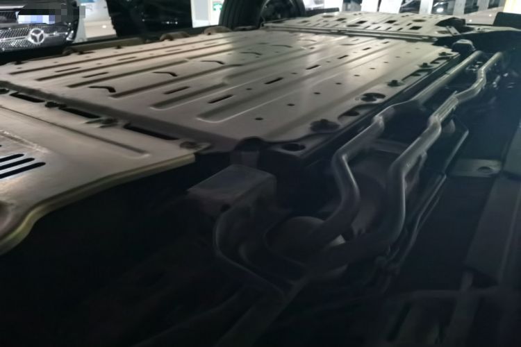 Used Yangwang U8 2023 Luxury Edition Chassis Rear Left