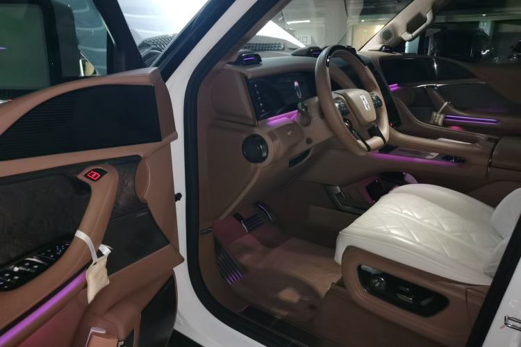 Used Yangwang U8 2023 Luxury Edition Driver Seat