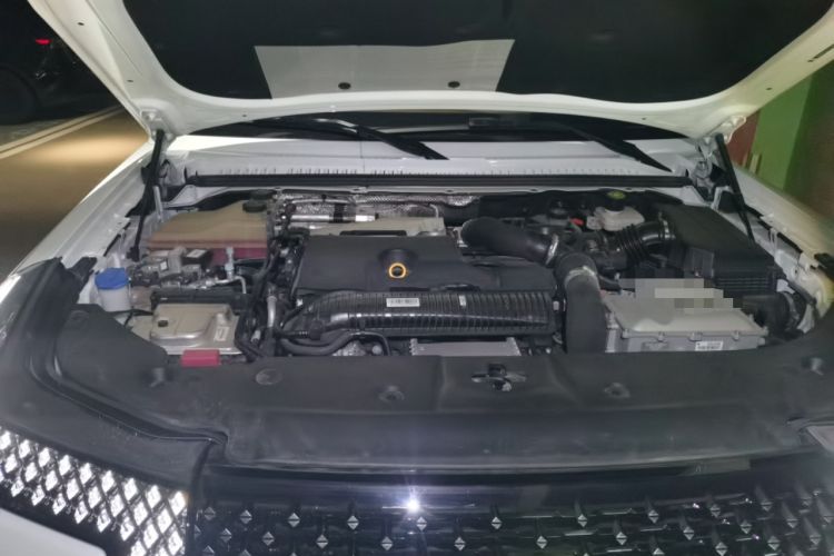 Used Yangwang U8 2023 Luxury Edition Engine Bay
