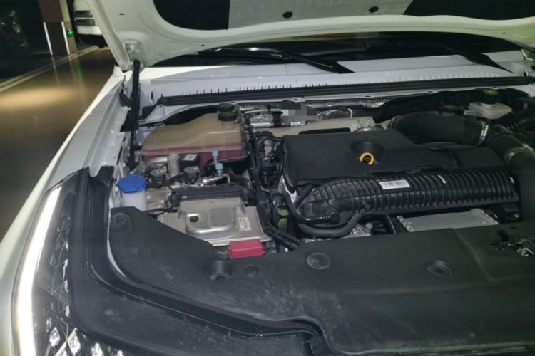 Used Yangwang U8 2023 Luxury Edition Engine Bay Right