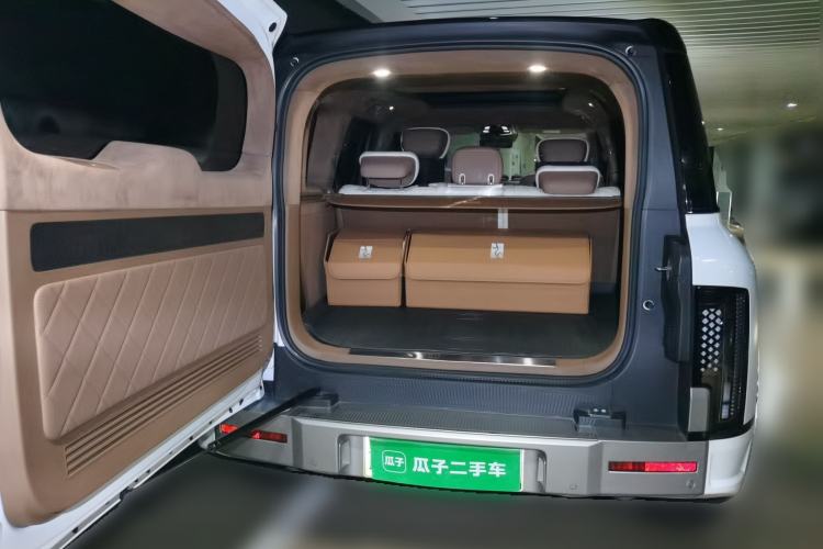 Used Yangwang U8 2023 Luxury Edition Trunk