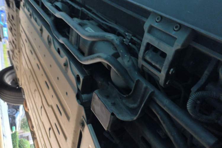 Used Yangwang U8 2023 Luxury Edition Chassis Rear Left