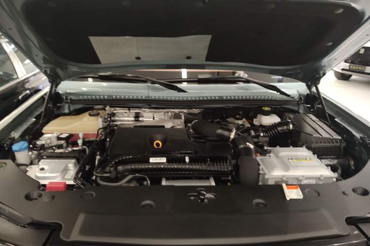 Used Yangwang U8 2023 Luxury Edition Engine Bay