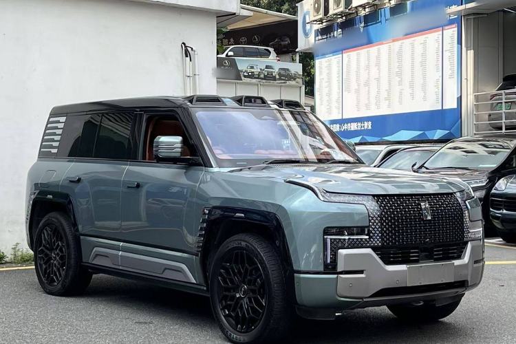 Used Yangwang U8 2023 Luxury Edition Exterior 1