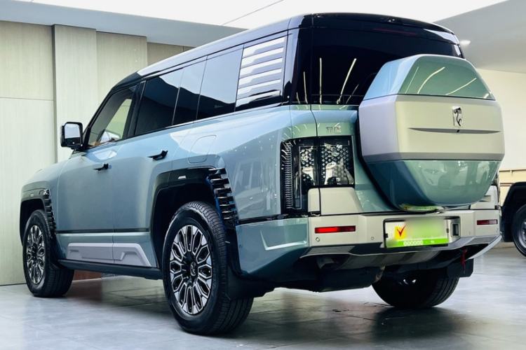 Used Yangwang U8 2023 Luxury Edition Exterior 3