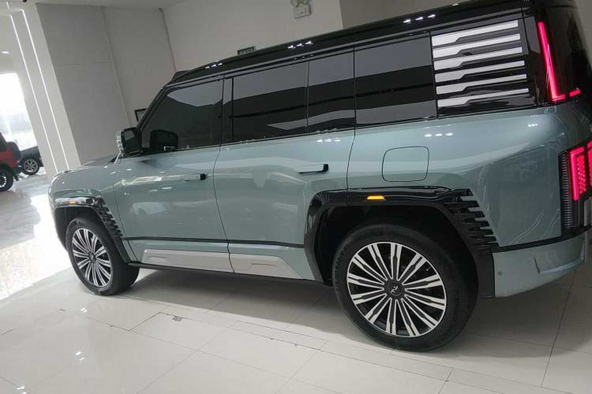 Used Yangwang U8 2023 Luxury Edition Exterior 3