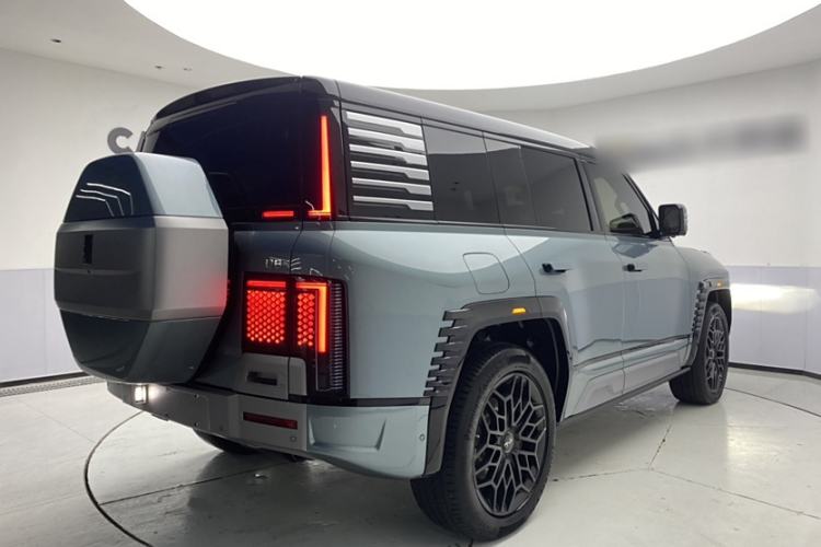 Used Yangwang U8 2023 Luxury Edition Exterior 5