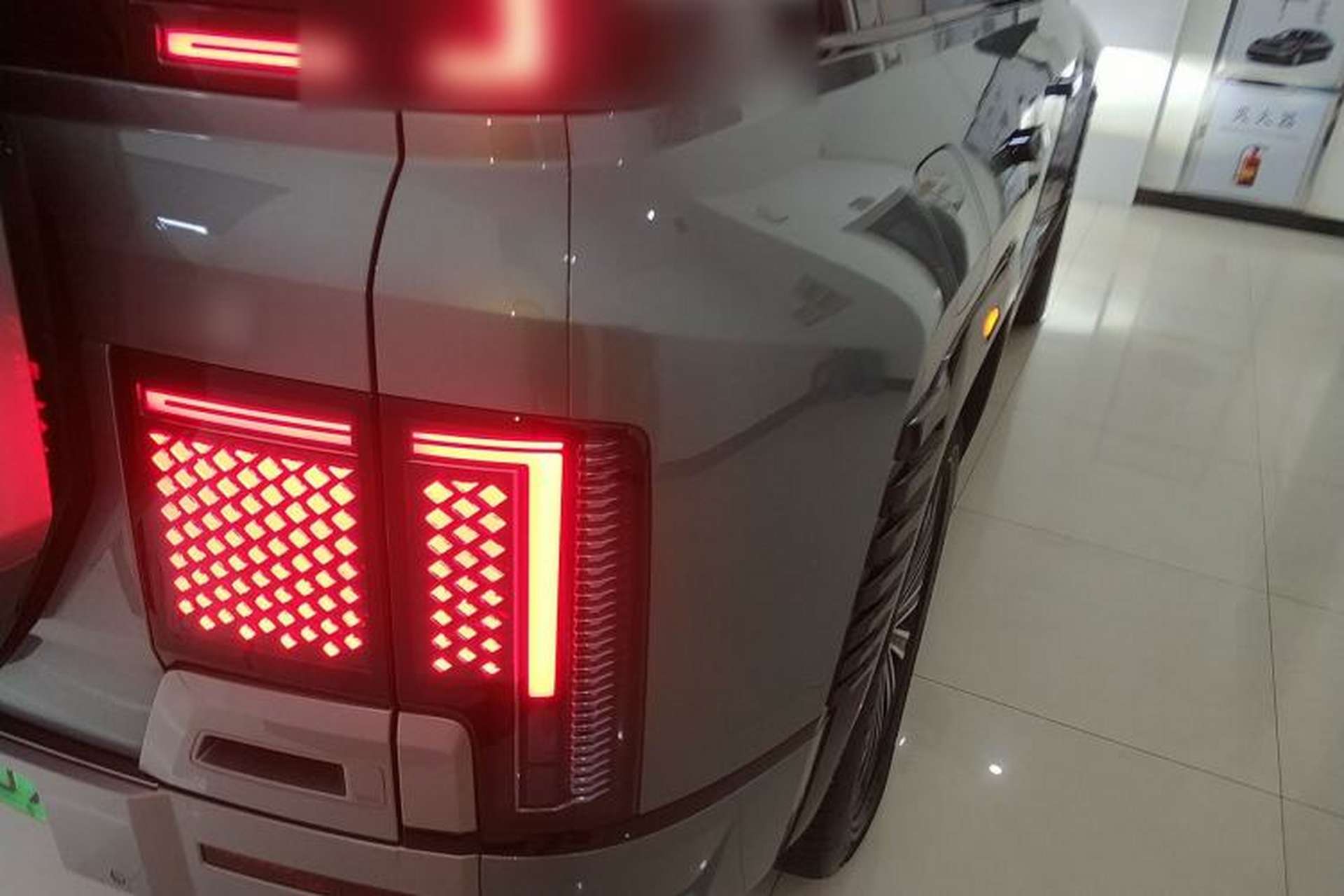 Used Yangwang U8 2023 Luxury Edition Exterior 6
