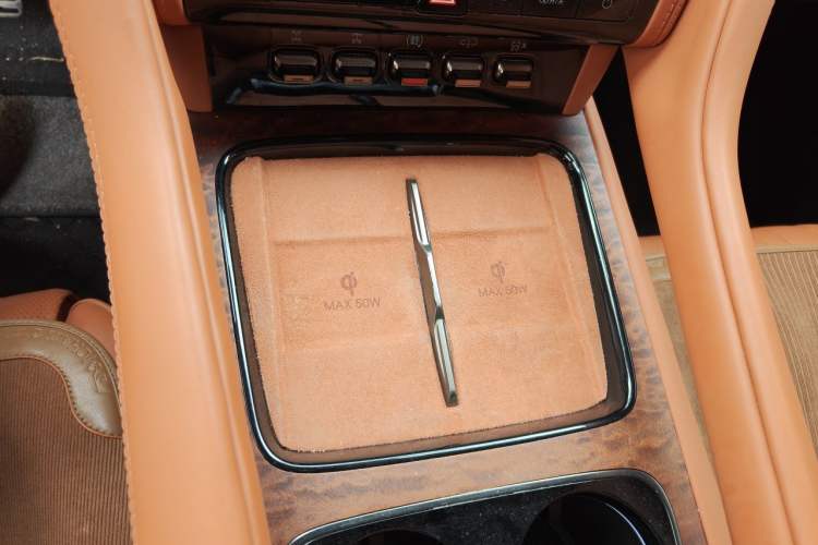 Used Yangwang U8 2023 Luxury Edition Gear Lever