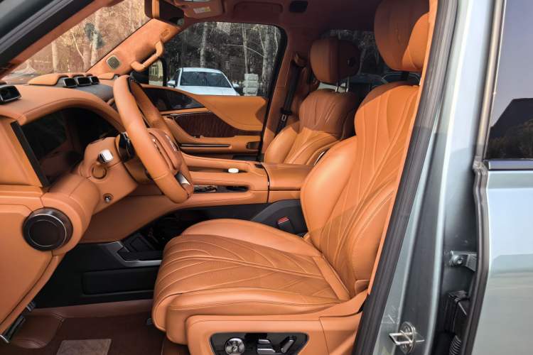 Used Yangwang U8 2023 Luxury Edition Interior 10