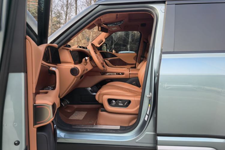 Used Yangwang U8 2023 Luxury Edition Interior 2