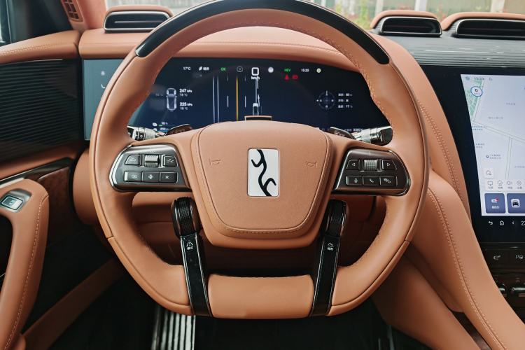 Used Yangwang U8 2023 Luxury Edition Interior 2