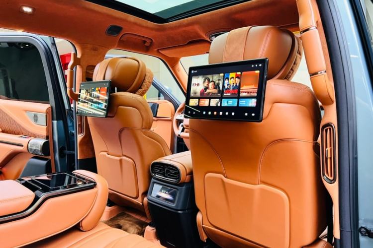 Used Yangwang U8 2023 Luxury Edition Interior 5