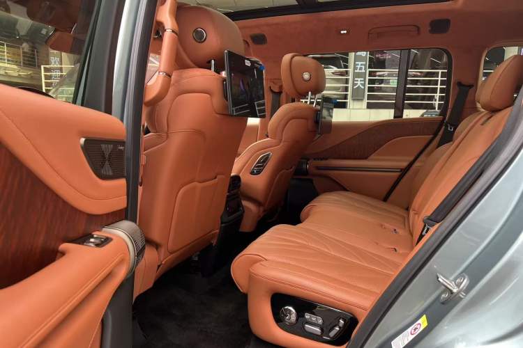 Used Yangwang U8 2023 Luxury Edition Interior 5