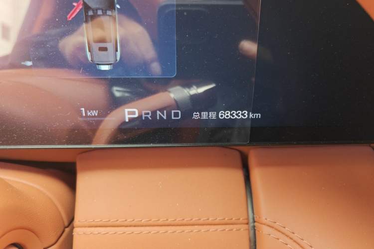 Used Yangwang U8 2023 Luxury Edition Odometer Close Up