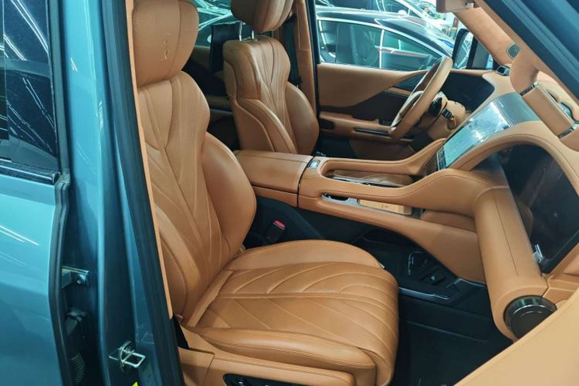 Used Yangwang U8 2023 Luxury Edition Right Front Seat
