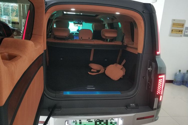Used Yangwang U8 2023 Luxury Edition Trunk