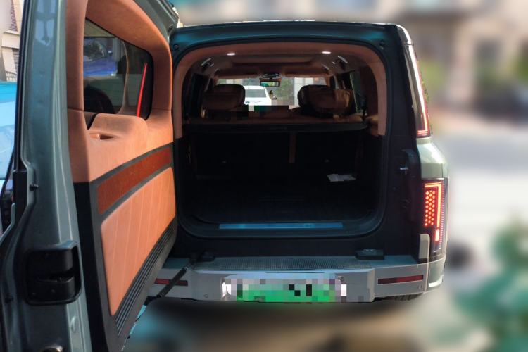 Used Yangwang U8 2023 Luxury Edition Trunk