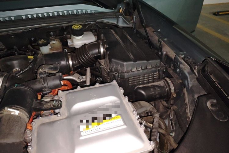 Used Yangwang U8 2023 Luxury Edition Engine Bay Left