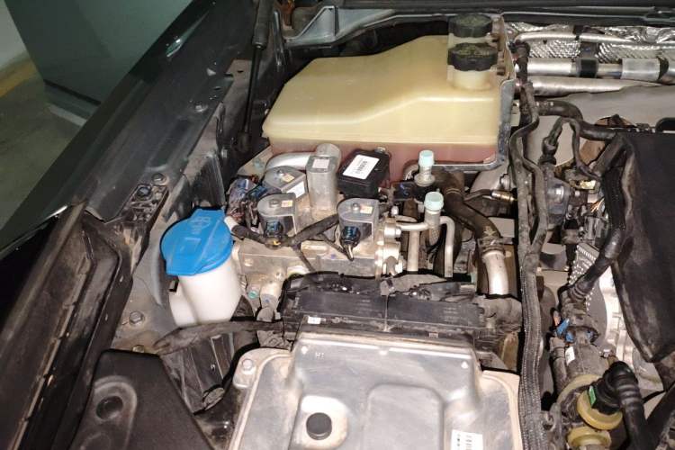 Used Yangwang U8 2023 Luxury Edition Engine Bay Right