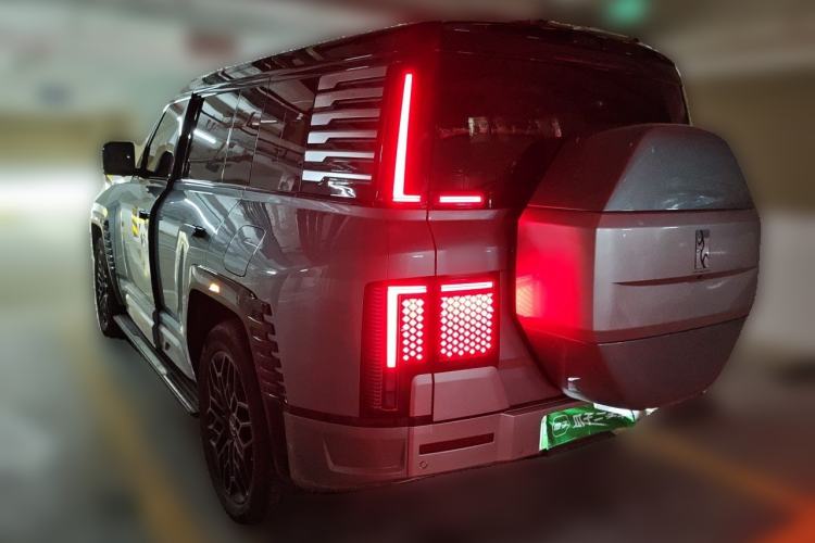 Used Yangwang U8 2023 Luxury Edition Rear Left 45 Deg