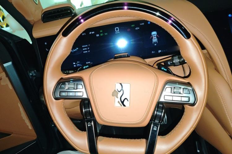 Used Yangwang U8 2023 Luxury Edition Steering Wheel
