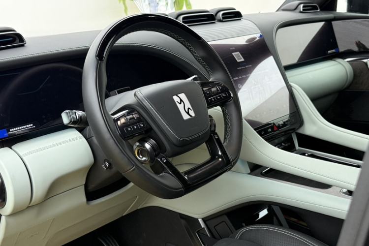 Used Yangwang U8 2024 Off-Road Enthusiast Edition Interior 2