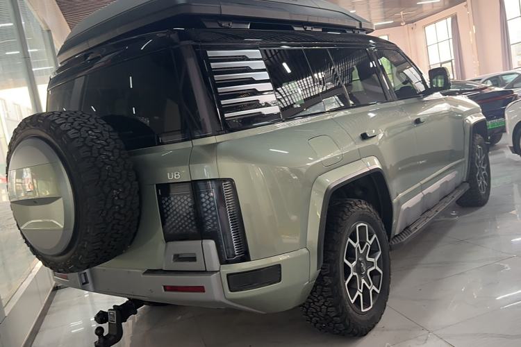 Used Yangwang U8 2024 Off-Road Enthusiast Edition Exterior 3