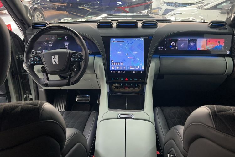Used Yangwang U8 2024 Off-Road Enthusiast Edition Interior 3