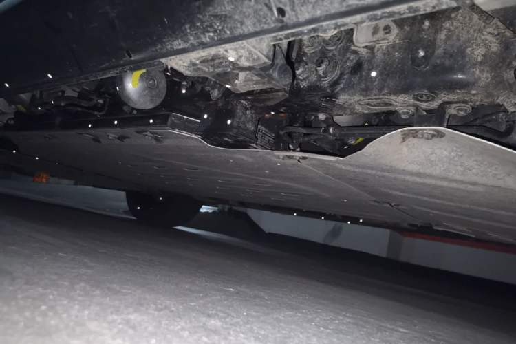 Used Yangwang U8 2025 Model U8L DingShi Edition Chassis Rear Left