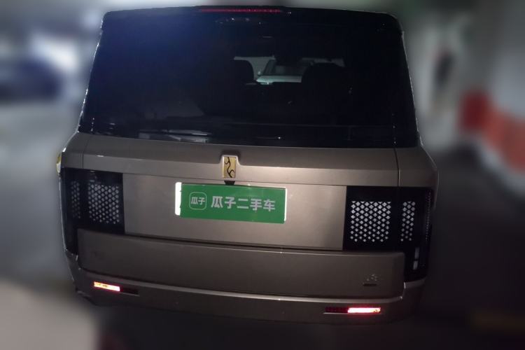 Used Yangwang U8 2025 Model U8L DingShi Edition Rear