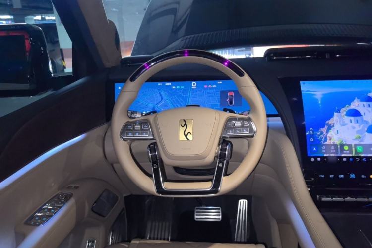 Used Yangwang U8 2025 Model U8L DingShi Edition Steering Wheel