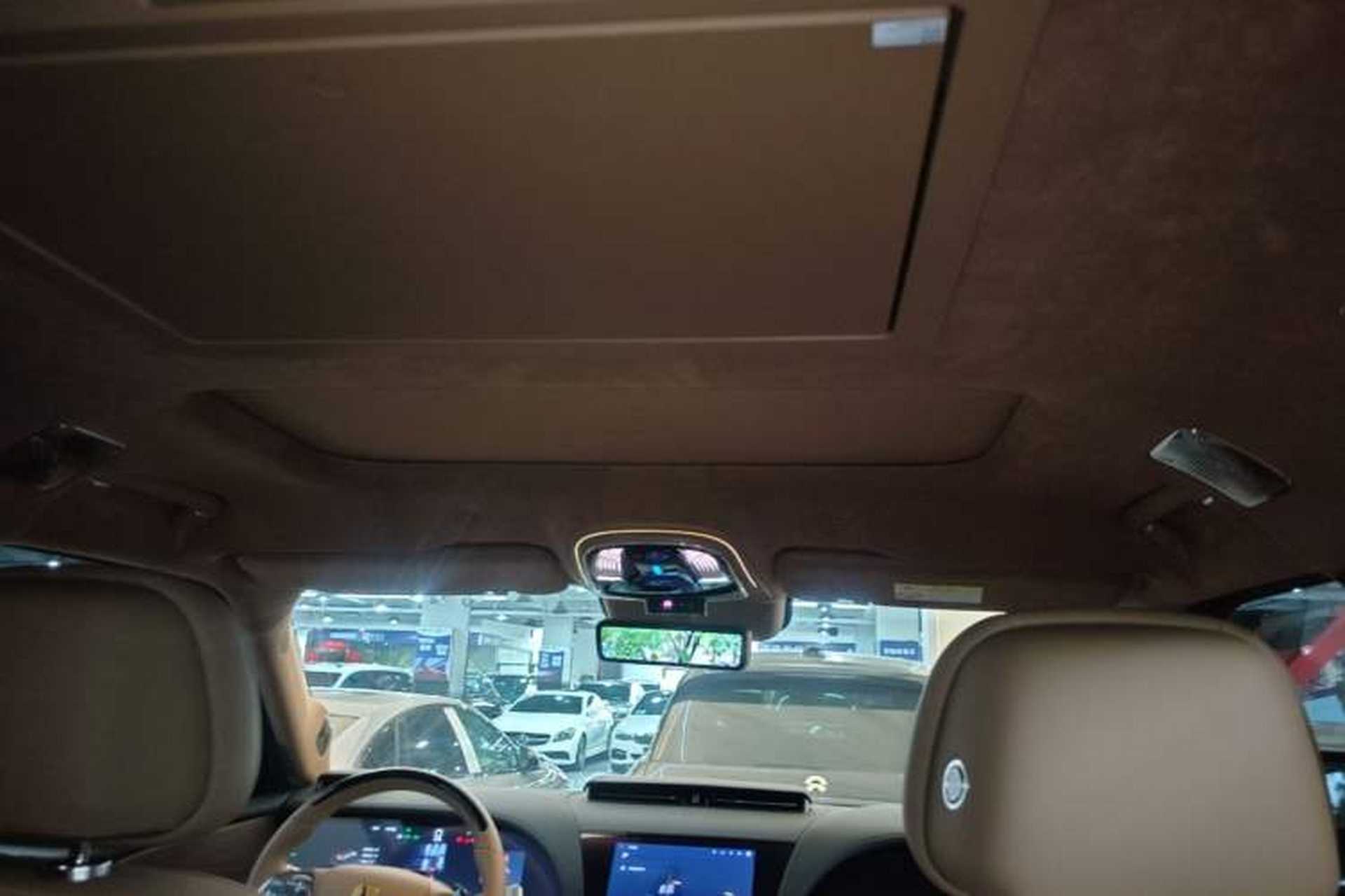 Used Yangwang U8 2025 Model U8L DingShi Edition Headliner