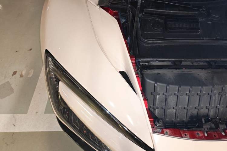 Used Yangwang U9 2024 Standard Edition Engine Bay Right