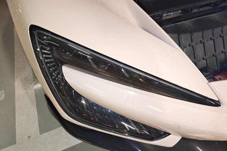 Used Yangwang U9 2024 Standard Edition Right Front Headlight