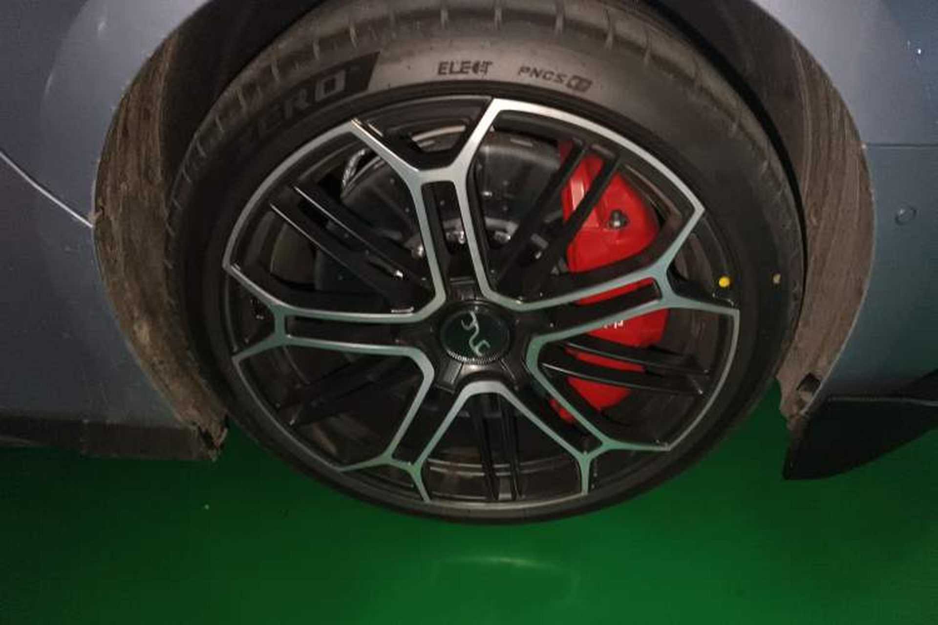 Used Yangwang U9 2024 Standard Edition Right Front Wheel Hub