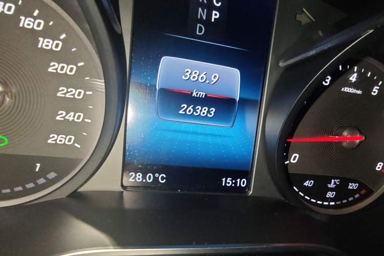 Used Yasheng V-Class 2023 2.0T Yasheng · Yukai Odometer Close Up