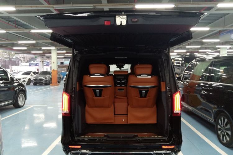 Used Yasheng V-Class 2021 2.0T Avensis Vanden Trunk