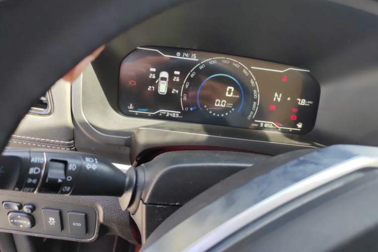Used Yema Bojun 2019 Performance Version 1.5T CVT Lingdong Model Odometer Close Up