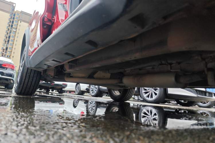 Used Yema Bojun 2019 Performance Version 1.5T CVT Lingdong Model Right Side Sill