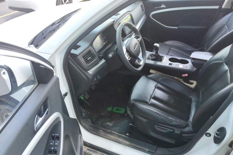 Used Yema Bojun 2019 Performance Edition 1.5T Manual Xuan Dong Model Driver Seat