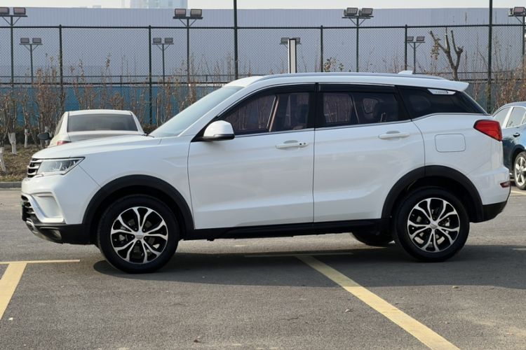 Used Yema Bojun 2019 Performance Version 1.5T CVT Lingdong Model Exterior 8