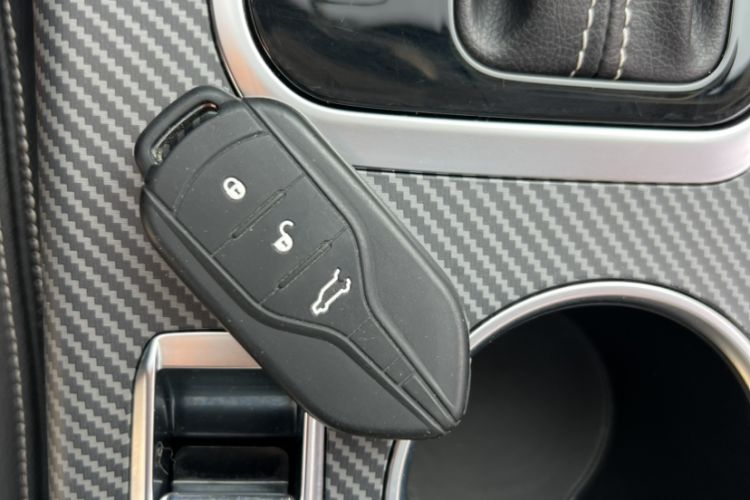 Used Yema Bojun 2019 Performance Version 1.5T CVT Lingdong Model Interior 1