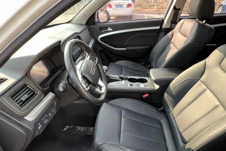 Used Yema Bojun 2019 Performance Version 1.5T CVT Lingdong Model Interior 4