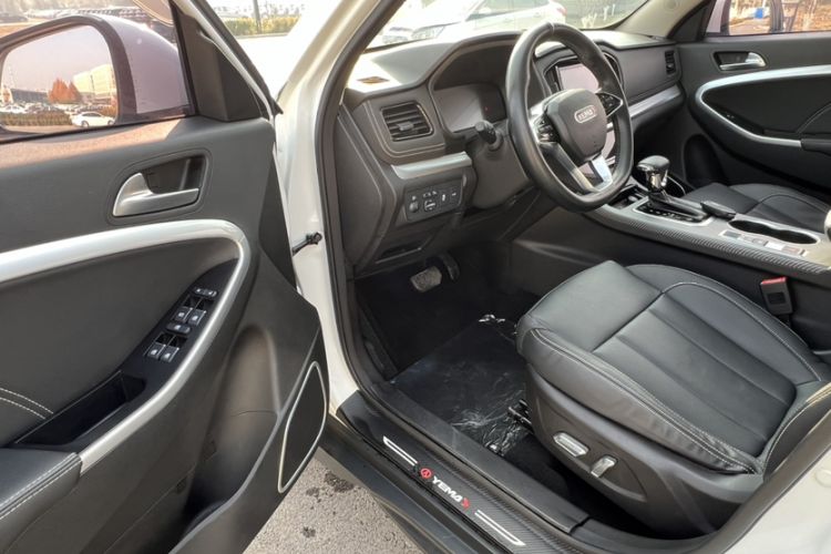 Used Yema Bojun 2019 Performance Version 1.5T CVT Lingdong Model Interior 5