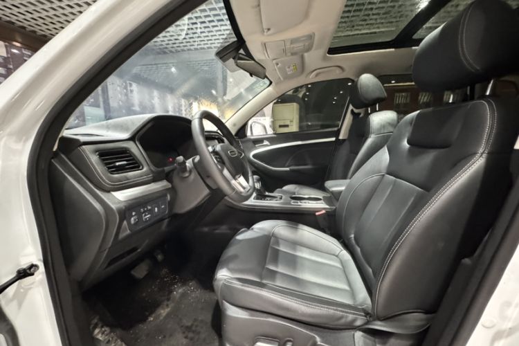 Used Yema Bojun 2019 1.5T CVT Luxury Model Interior 5