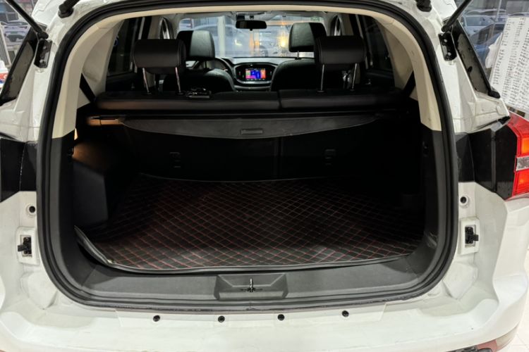 Used Yema Bojun 2019 1.5T CVT Luxury Model Interior 7