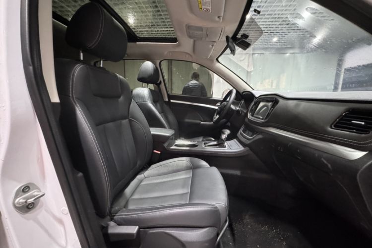 Used Yema Bojun 2019 1.5T CVT Luxury Model Interior 8