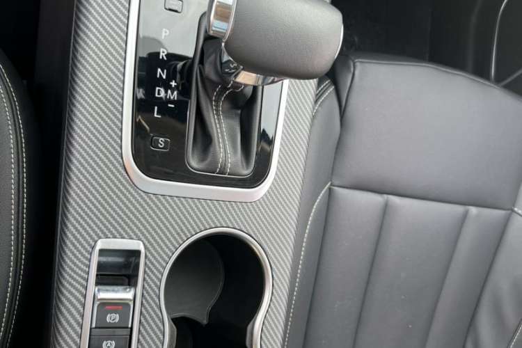 Used Yema Bojun 2019 Performance Version 1.5T CVT Lingdong Model Interior 9